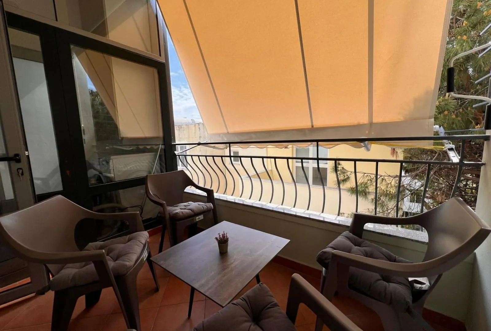 Rock Apartments - Cozy Apartments Close To The Beach Durrës